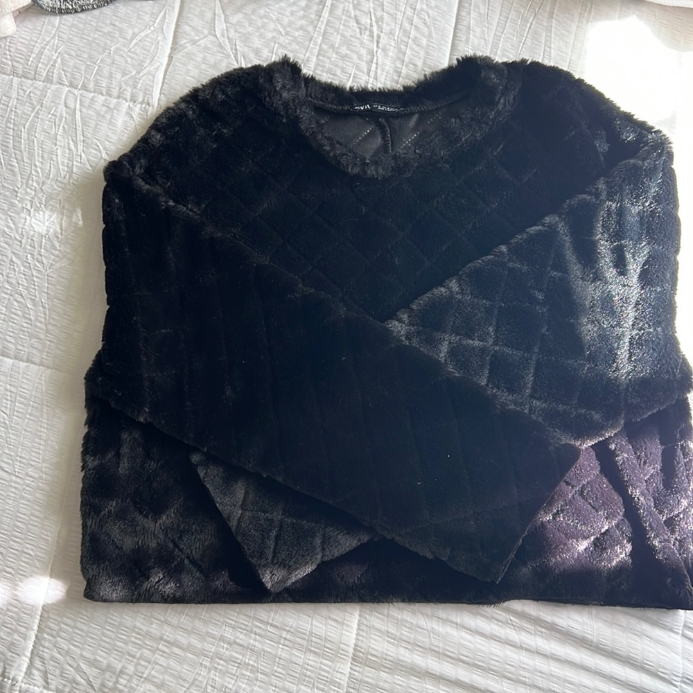 Zara sweater| Faux Fur Cropped Sweater Top